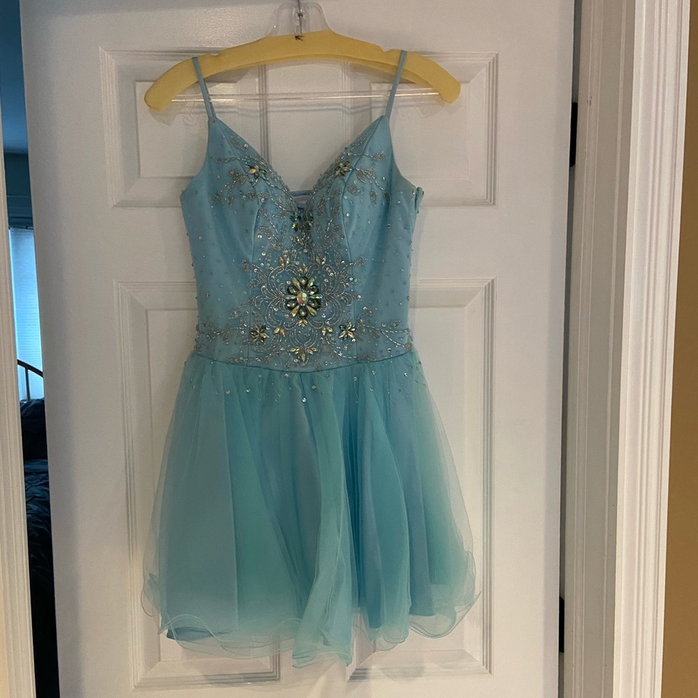 Dave & Johnny Homecoming/Prom dress